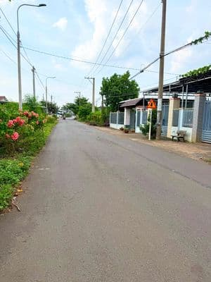 nhà mới xây trung tâm phường Bình Lộc