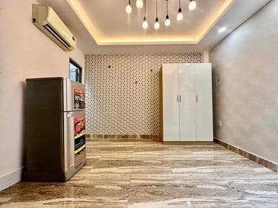 Studio view kính, ánh sáng tự nhiên