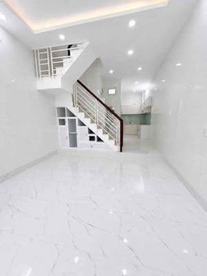 nhà mới rộng thoáng mát