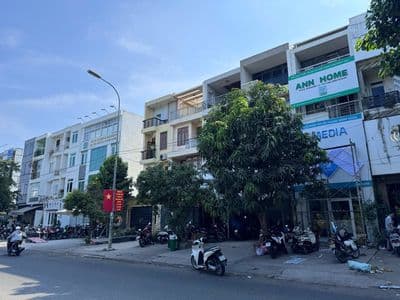 Cho Thuê nhà phố 4x20 MT Nguyễn Hoàng - 35 triệu