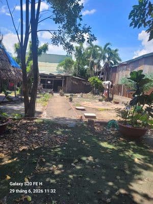 Cho thuê Mặt bằng Mặt tiền DT 800m.kinh doanh