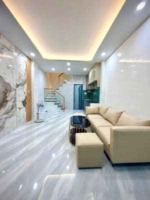 Bán nhà mới sạch đẹp, 2 pn, 3wc đg Lạc Long Quân, Giá Lh8887I2323