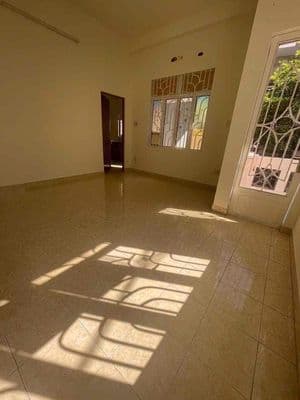 Cho thuê gấp lầu 1 có 2pn 1wc 2 ban công cực thoáng