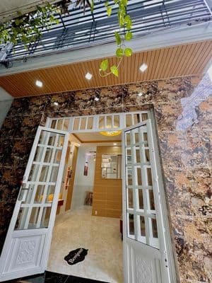 Nhà Mới 1 Lầu Ngay Cây Xăng Ngã Ba Tân Kim Đường QL50 Vào 100m Có SHR