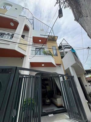 Nhà xây mới 3 tầng kiệt hà huy tập - gần biển fullnt