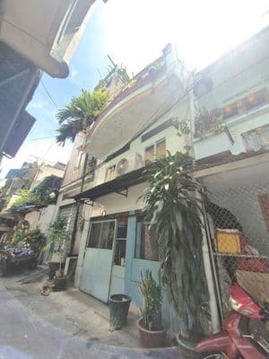 Bán nhà ngang Gần 5m Gần Đầm sen Quận 11
