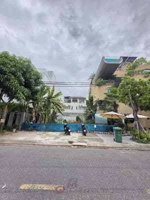 CHO THUÊ ĐẤT MORISON DT 300M NGANG 12M