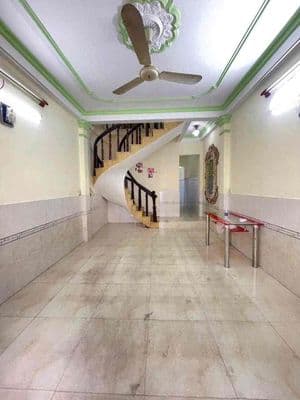 đường phạm văn chiêu p14gv , 3pn 2wc , hẻm 7m