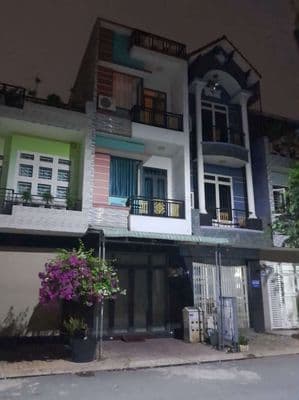 nhà 3 tấm buôn bán gần đường Lý thường kiệt