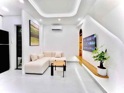 Full NT ở ngay - 3 Tầng kiên cố Hoàn công đủ - 2PN WC khép kín