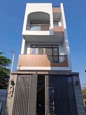 Bán nhà 4 tầng - đường trường lưu - 5.7 tỷ