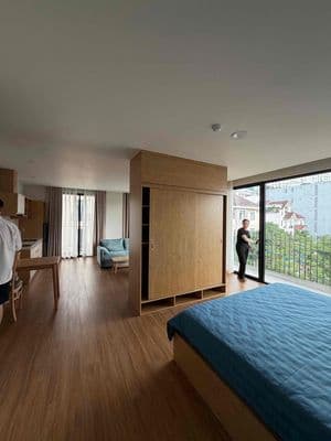 Căn hộ rộng 50m2 ban công to trãi dài ở Phố Phan Đăng Lưu gần Hoang Sa