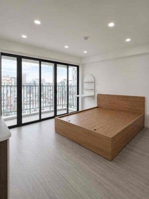 Cho Thuê Căn Hộ Ban Công Full Nội Thất Đường ĐBP Ngay ĐH Hutech