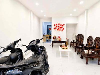 Nhà Đẹp 64m2 Nhỉnh 5 Tỷ, SHR Không QH, Bùi Minh Trực P6 Q8