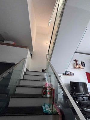 Bán nhà hẻm 5 m đường Đỗ Nhuận. cách MT 15m. hẻm thông xe hơi đậu cửa