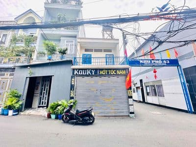 Bán nhà 4m x 16m 2 tầng góc 2 mặt tiền hẻm thông đường Hiệp Thành 43