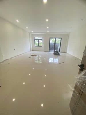 Cho thuê nhà kdc khang an làm văn phòng -3 lầu 4 phòng- thang máy lớn