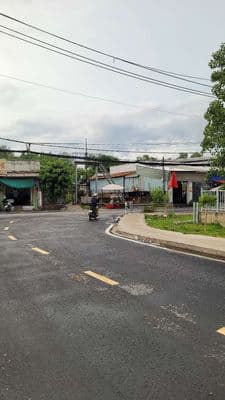 Chính chủ bán nhà sổ riêng ngay chợ Quy Đức ,Bình Chánh