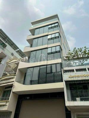 Cho thuê nhà núi thành gần etown * 7x25m * hầm trệt 4 lầu * thang máy