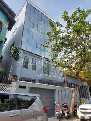 Cho thuê nhà mặt tiền bàu cát 3 * 8x18m * hầm trệt 3 lầu