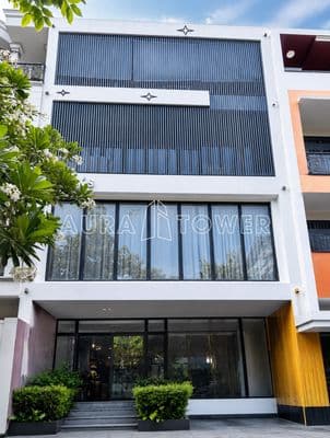 Cho thuê nhà nguyễn hồng đào * hầm trệt 3 lầu * 10x23m * sàn suốt