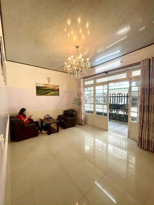Cho thuê nhà nguyên căn 2 phòng ngủ đường trần khánh dư full nội thất