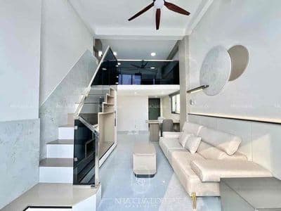 Duplex mới xây ngay Ga Metro
