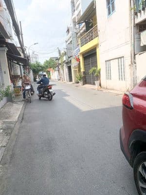 Khu nhà bàu cát- 105m2- giá 9,2 tỷ