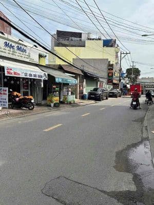NHÀ MTKD NGAY CAO ĐẲNG CÔNG THƯƠNG PLB QUẬN 9