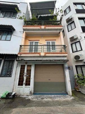 Bán nhà xe hơi ngủ trong nhà Nguyễn Thượng Hiền, Nguyễn Văn Đậu