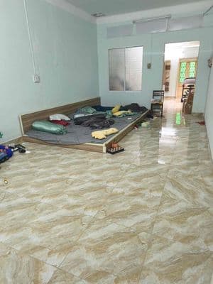 nguyễn căn hxt 8m lê văn sỹ(4x30m 1 lầu sân thượng 7pn )