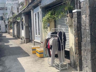 Nhà C4 - P. Tăng Nhơn Phú B - Gần Lê Văn Việt.