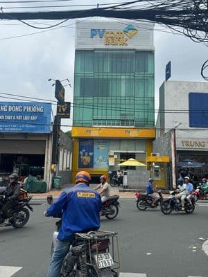 Cho Thuê Toà Nhà Kha Vạn Cân Ngay Ngã 3 Hoàng Diệu 2