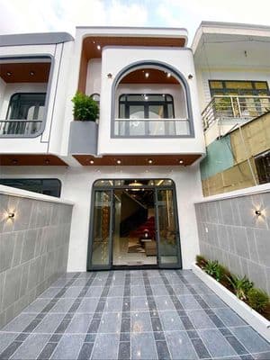 gần QL1A