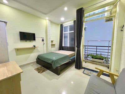 Căn hộ 1 Phòng ngủ ban công máy giặt riêng ngay bờ kè Hoàng Sa Q1