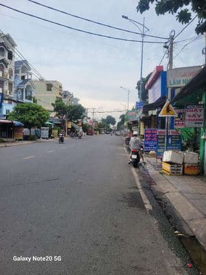 cho thuê nhà mặt tiền 4 x20