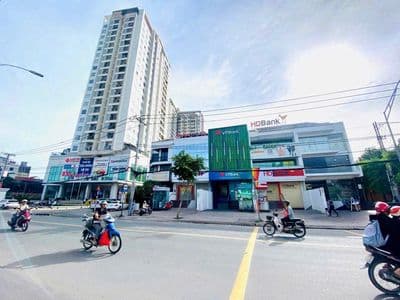 Bán nhà cấp 4 dt: 383m2( ngang 8m) full thổ cư mặt tiền đặng văn bi