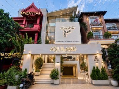 Biệt thự đường hoa - phan xích long 8x16m - hầm 3 tầng áp mái