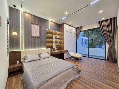 BÁN NHÀ 3 TẦNG 3 MÊ ĐƯỜNG HÒA MINH 10 - GẦN BÃI TẮM BIỂN