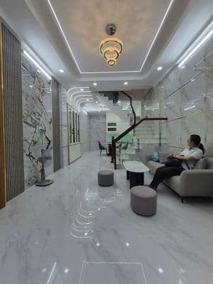 Nhỉnh 4 tỷ - nhà đẹp 2 tầng lê văn quới- 4x11m- full nội thất