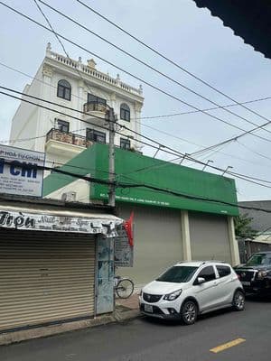 CHO THUÊ MẶT BẰNG KINH DOANH 200m VUÔNG SIÊU LỚN