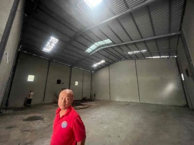 kho xưởng 10x30 đường lê văn quới giá rẻ