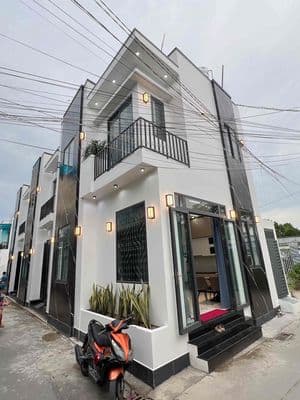 Nhà lầu Góc xây mới 3 phòng ngủ Full nội thất - Hẻm 29 Nguyễn Thông