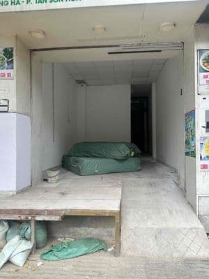 Mặt tiền đường hồng hà ngay sân bay 8tr, free setup 15 ngày