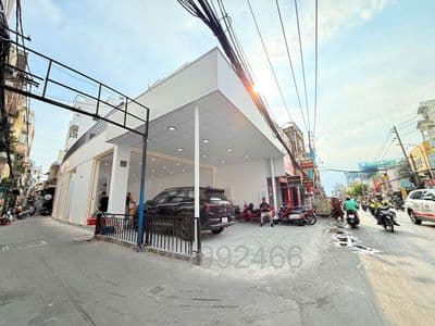 39 tỷ 5. tl. mặt tiền góc cmt8, q.10, 7.8m x 25m, hđt : 150tr/m.