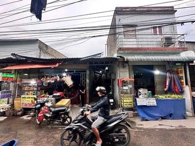 chuyên nơi ở cần bán nhà và dảy trọ 300m gò hưu