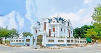 BT khu Phú Gia view kênh DT 240m2 không lỗi, giá tốt chỉ 4 tỷ sổ sẵn