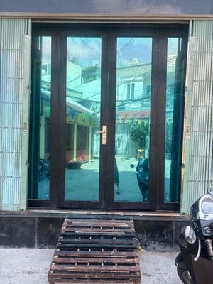 Nhà trong hẻm, đủ nội thất