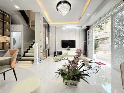 hẻm xe hơi 6m 4 tầng 4pn phòng thờ kế Phú Mỹ q7 6 tỷ 780