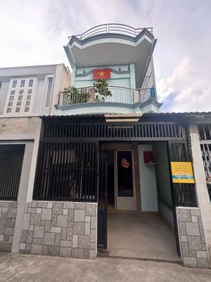 Nhà 2 lầu (4.5x17) cư xá phú lâm a